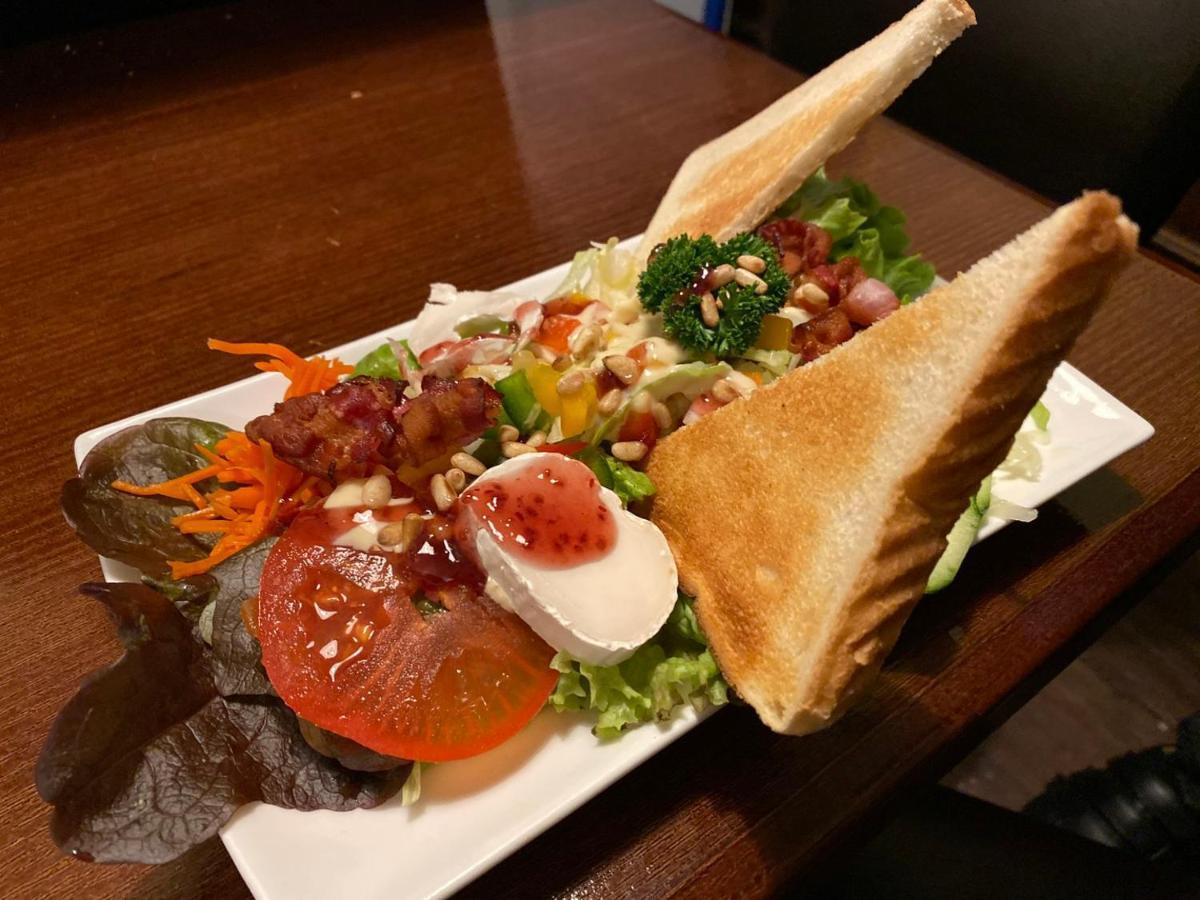 Hotel Restaurant Zum Hollaender Hof Bad Arolsen Eksteriør bilde